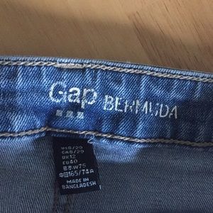 Gap Jean shorts, size 8/29